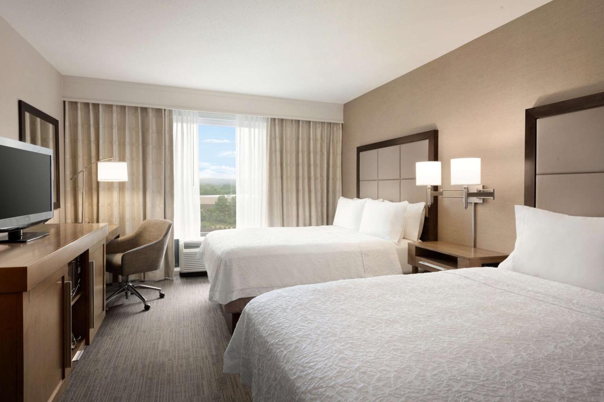 Hampton Inn Long Island-Brookhaven Farmingville Exterior photo