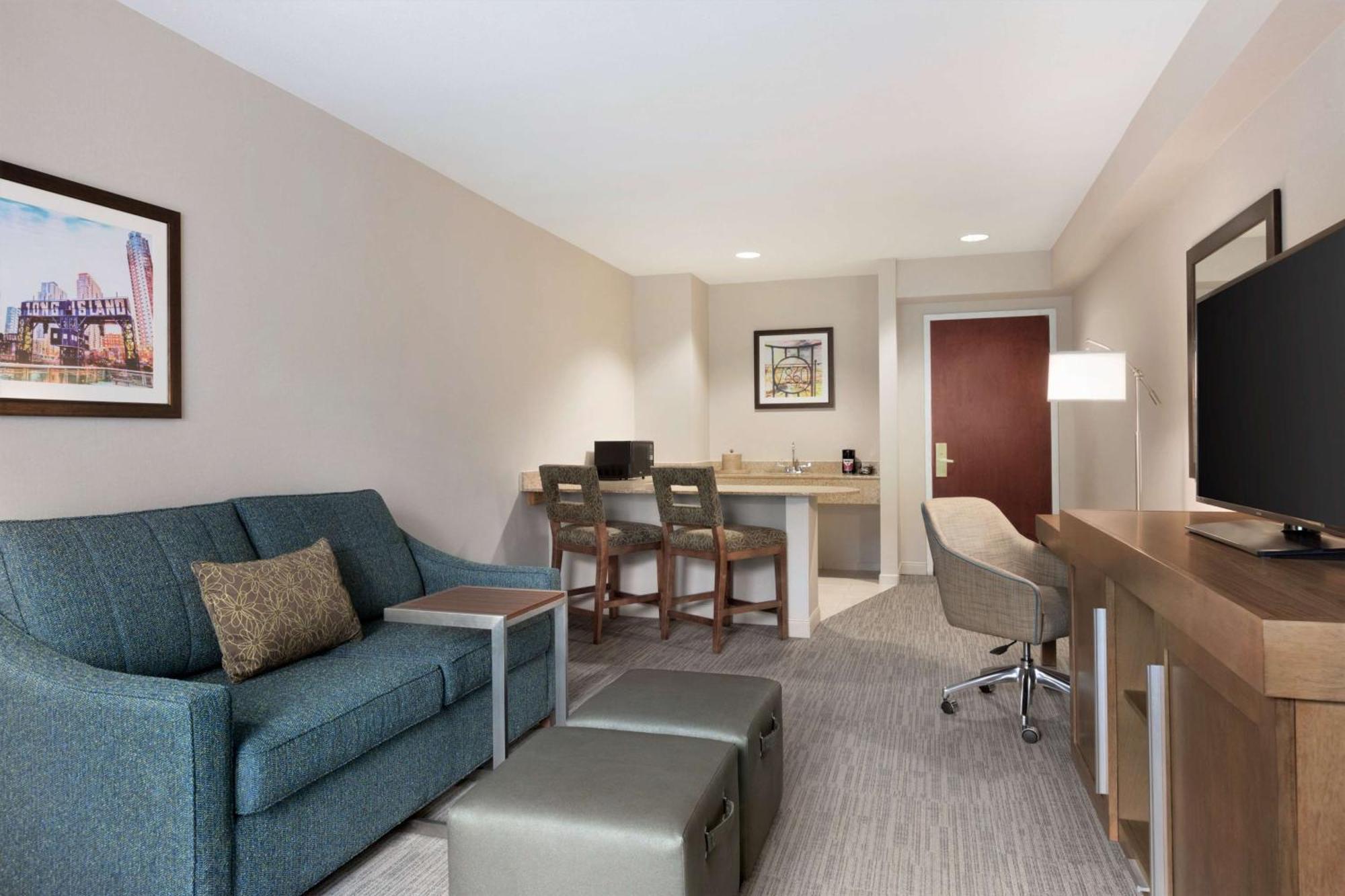 Hampton Inn Long Island-Brookhaven Farmingville Exterior photo
