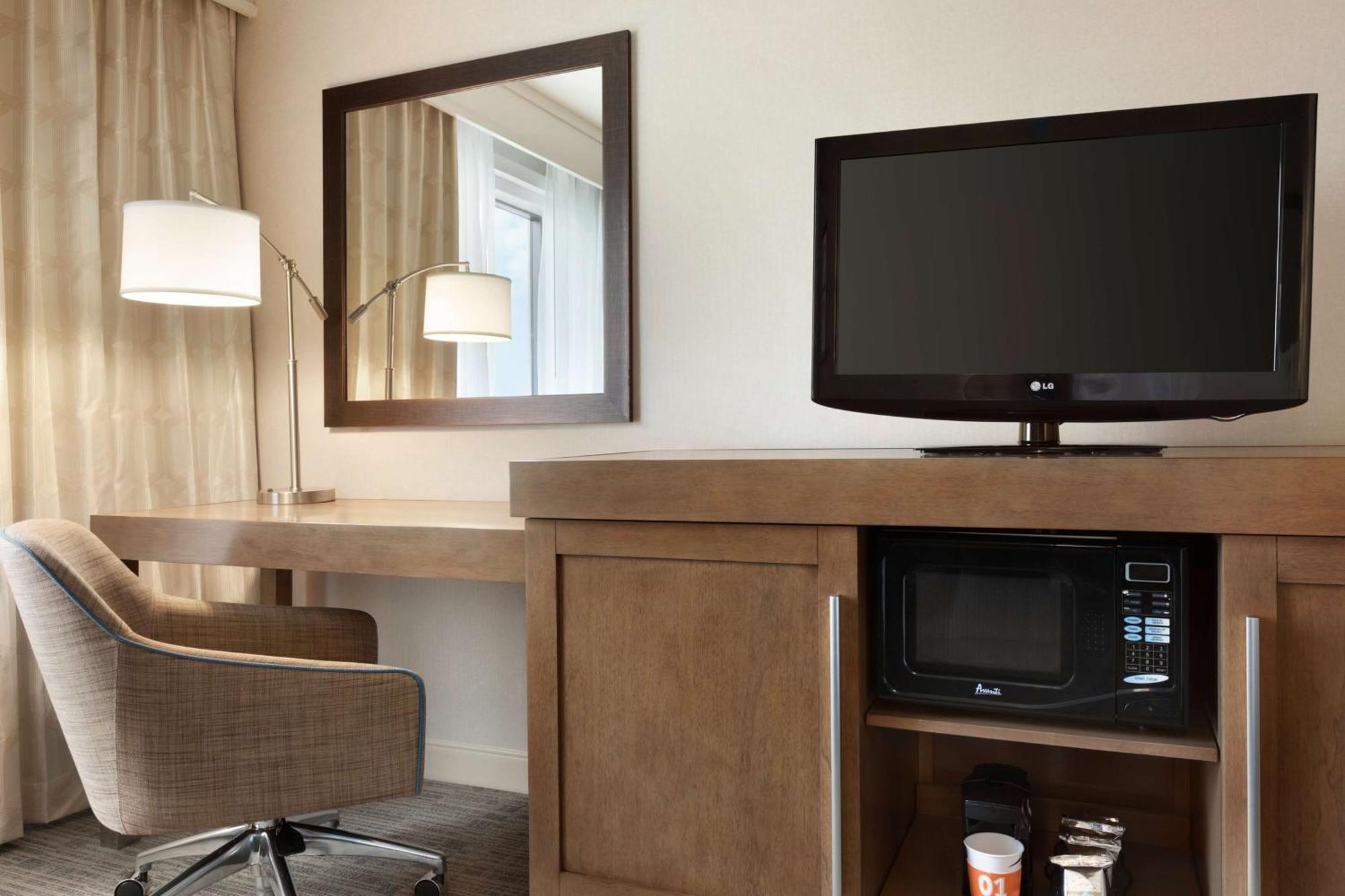 Hampton Inn Long Island-Brookhaven Farmingville Exterior photo