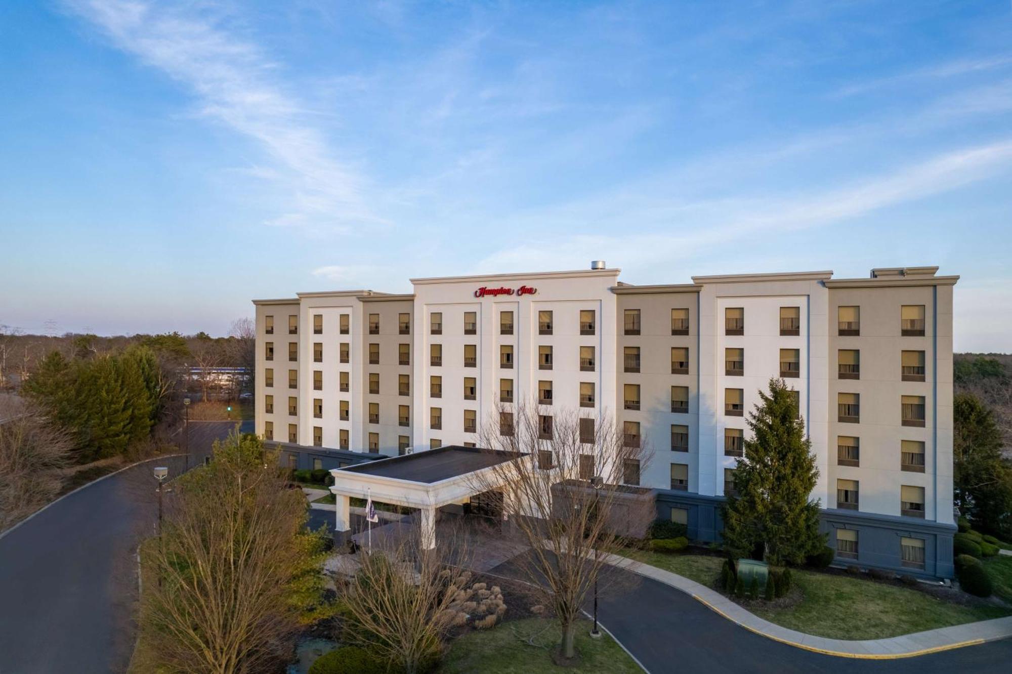 Hampton Inn Long Island-Brookhaven Farmingville Exterior photo